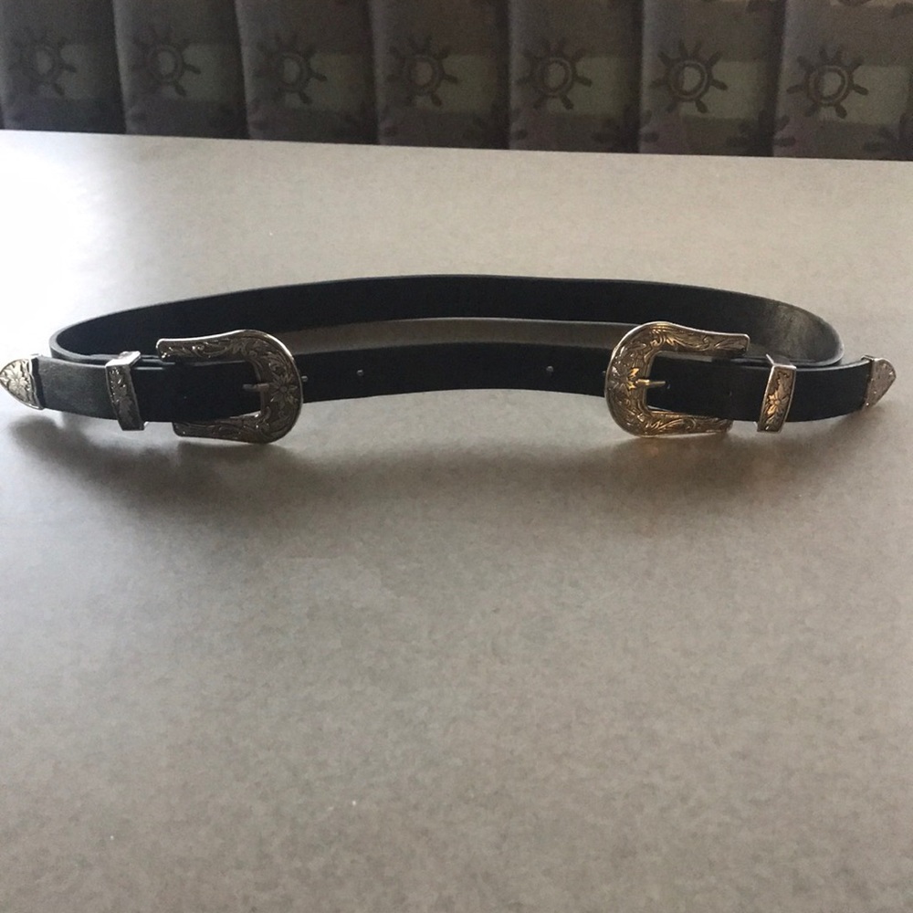 Double buckle belt!